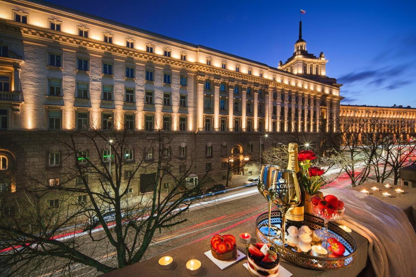Апартаменты Free Parking & Parliament Is 1 Step Away! София Экстерьер фото